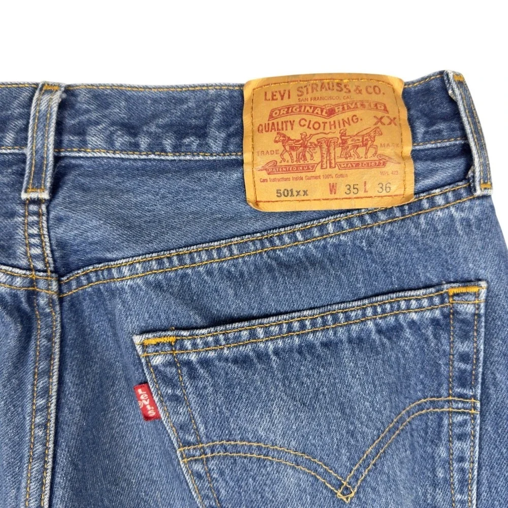 Vtg Y2K Levi's 501XX‎ Men's Jeans 32x32 Blue Straight Leg Denim Button Fly 2002